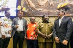 Komisi II DPR Gelar RDPU dengan Tim Pemekaran Papua Tengah