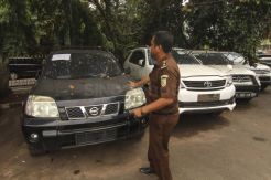 Mobil Aset First Travel Masih Terparkir di Kejaksaan Negeri Depok