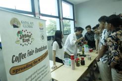 Duta Kopi Kapal Api Global Berbagi Pengetahuan Kopi di SMA Avicenna
