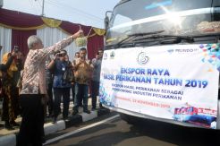 Ganjar Lepas Ekspor Raya Hasil Perikanan Jateng