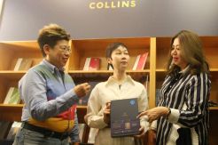 Collins Rayakan 200 Tahun Pembuatan Diari