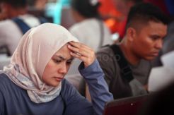 Pengunjung CFD Antusias Ikuti Simulasi CAT BKN