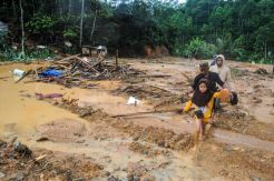 Banjir Bandang Terjang 6 Desa di Lebak