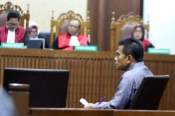 Suap Emirsyah Satar, Dirut MRA Soetikno Soedarjo Jalani Sidang Perdana