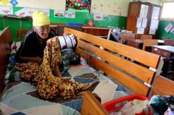 Korban Banjir Cilincing Mengungsi di SMPN 143 Jakarta Utara