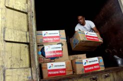 Pertamina Serahkan Bantuan untuk Korban Banjir di Jakarta Utara