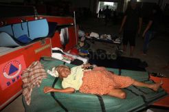 Korban Banjir Pondok Gede Permai Mengungsi di Gudang Logistik BNPB