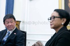 Menlu Retno Lakukan Pertemuan Bilateral dengan Menlu Jepang