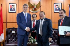 Ketua DPD Terima Kunjungan Dubes UE Vincent Piket