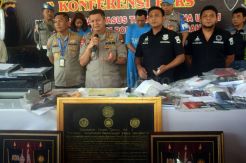 Polda Jateng Akhiri Riwayat Keraton Agung Sejagat