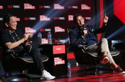 Sandiaga Uno berbagi Pengalaman dengan Generasi Millenial