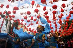 Kemeriahan Karnaval Budaya Grebeg Sudiro di Solo