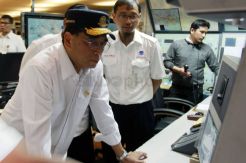 Menhub Tinjau Pergerakan Pesawat di Runway 3 Bandara Soekarno-Hatta