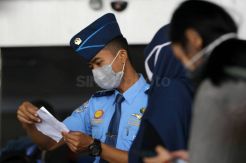 Antisipasi Penularan Virus Corona, Petugas Bandara Wajib Pakai Masker