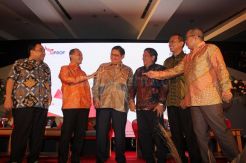 Seminar Membangun Optimisme dan Peluang di Tengah Ketidakpastian