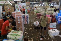 Kemendag Stop Sementara Impor Produk China