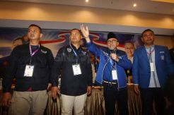 Kongres V PAN Sempat Memanas, Zulkifli Hasan Tenangkan Pendukungnya