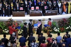 Undip Beri Anugerah Doktor Honoris Causa Puan Maharani