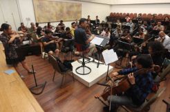 Jelang Pertunjukkan Konserto Biola Malam Tchaikovsky
