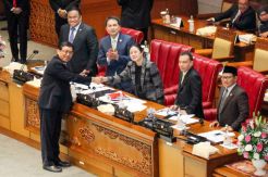 DPR Tetapkan I Dewa Kade Wiarsa Raka Sandi Sebagai Komisioner KPU