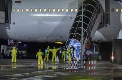 WNI Kru Kapal Diamond Princess Tiba di Bandara Kertajati