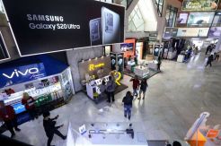 Bisnis Smartphone Terdampak Virus Corona