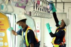 Pembersihan Gerbong MRT Jakarta Antisipasi Virus Corona