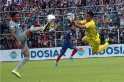 Persib Bandung Permalukan Arema FC 2-1