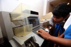 Siswa SMP Al Falah Deltasari Kunjungi Museum BI