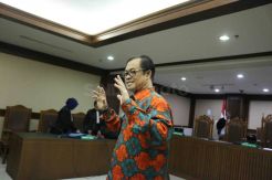Vonis 4,5 Tahun Penjara Untuk Muchtar Effendi