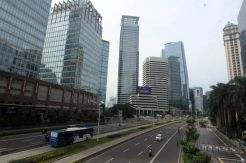 Penghentian Sementara Kegiatan Perkantoran, Jalan Sudirman Lengang