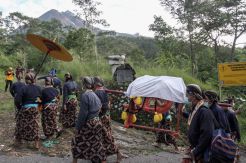 Keraton Yogyakarta Gelar Labuhan Ageng di Lereng Gunung Merapi