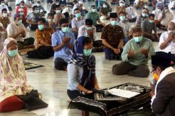 Melihat Prosesi Syahadat Masuk Islam di Tengah Wabah Corona