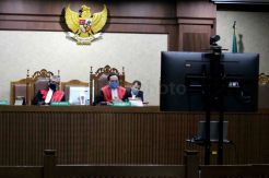Eks Anggota DPR Sukiman Dituntut 8 Tahun Penjara