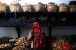 Permintaan Meningkat Karena Covid-19, Stok Rempah Jamu Herbal Menipis