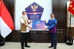 XL Axiata Serahkan Donasi Penanganan Covid-19 ke BNPB