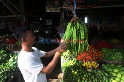PSBB Belum Berlaku, Pasar Kecapi Bekasi Sudah Sepi Pengunjung