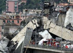 Jembatan Layang Morandi di Italia Runtuh
