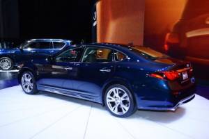 Infiniti 2