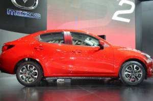 Mazda2 Sedan Resmi Buka Tudung di Thailand Motor Expo