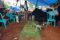 Ngungsi di Tanah Kubur