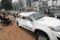 Tertimpa Mobil Boks
