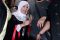 Fatin sapa penggemar...