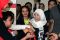 Fatin sapa penggemar...