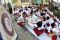 Siswa SD belajar seni...
