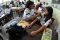 Siswa SD gelar doa berkabung...