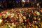 Lilin untuk demonstran...