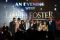 David Foster hibur ribuan...