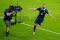 Benzema Cetak 2 Gol,...