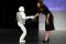 Honda Perkenalkan Asimo...